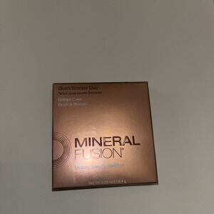 MINERAL FUSION BLUSH / BRONZER DUO BLONZER NEW IN BOX!
